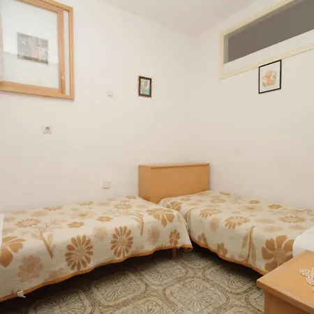 8277b Διαμέρισμα