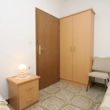 8277b Kukljica