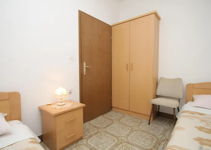 8277b Kukljica